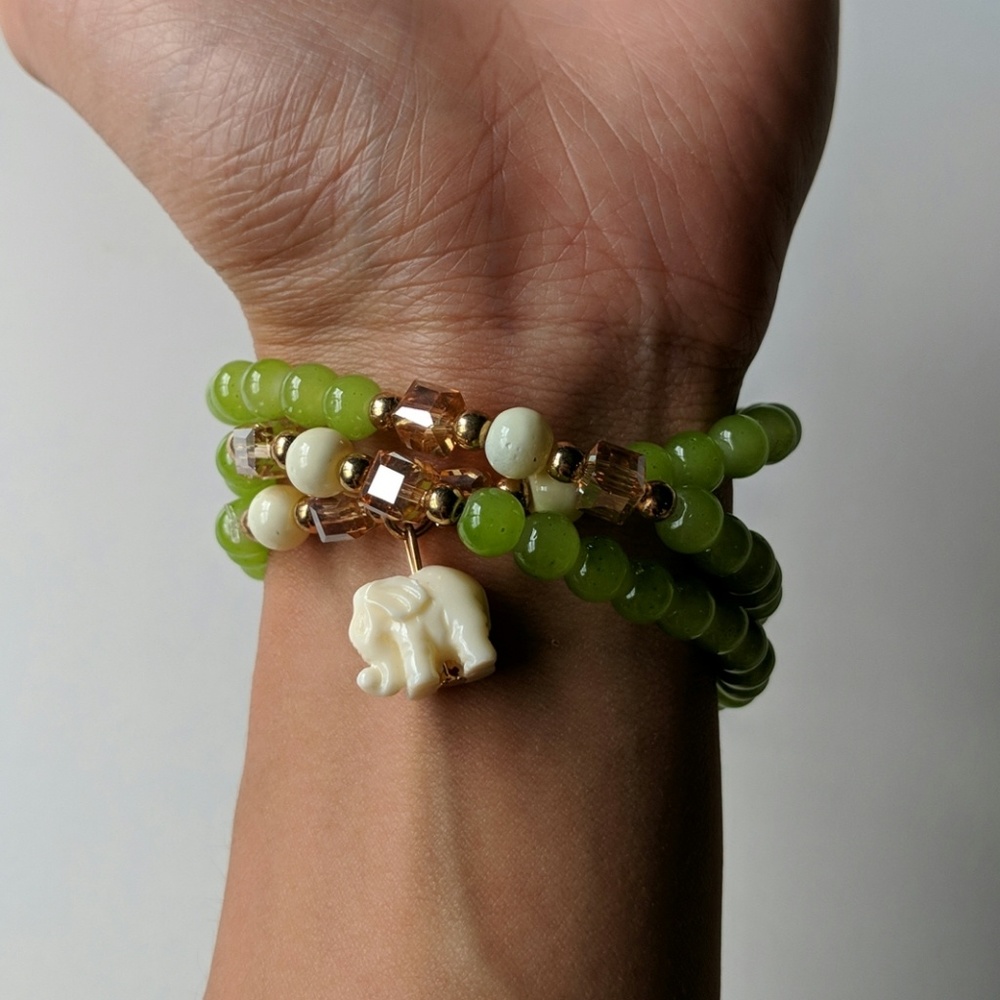 Beaded elephant bracelet